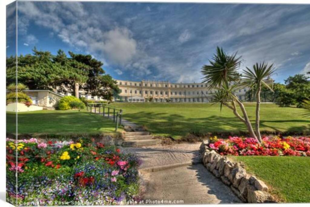 **Sunny And Bright, Thatchers Rock One Bed Beach Front Apartment*** Torquay Εξωτερικό φωτογραφία